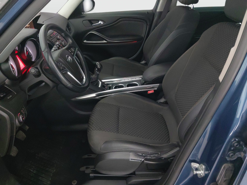 Opel Zafira, 2015