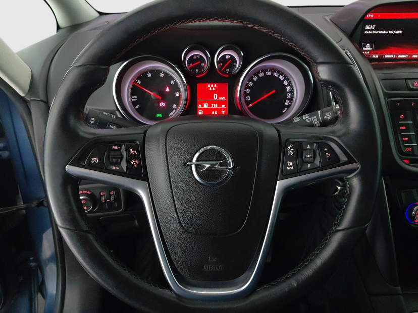 Opel Zafira, 2015