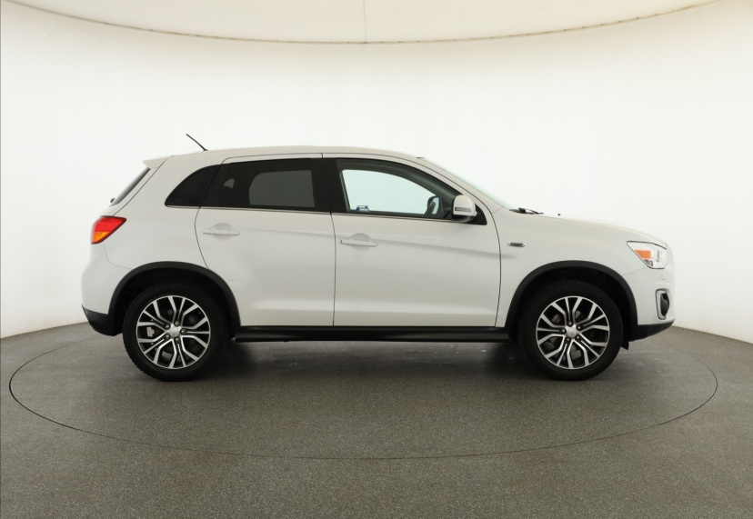 Mitsubishi ASX, 2016