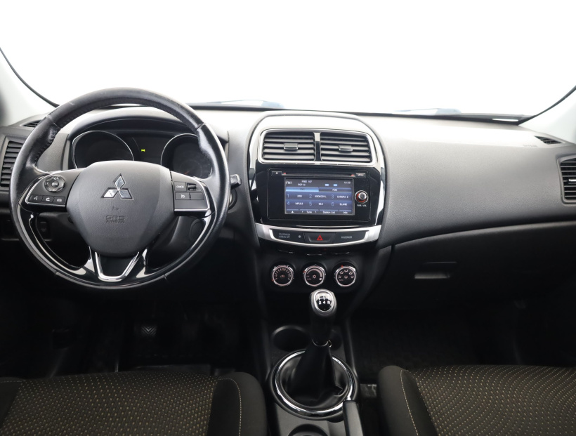 Mitsubishi ASX, 2016