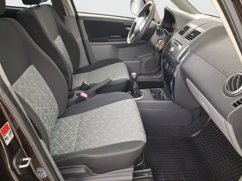 Suzuki SX4, 2013