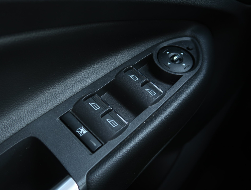 Ford Kuga, 2013