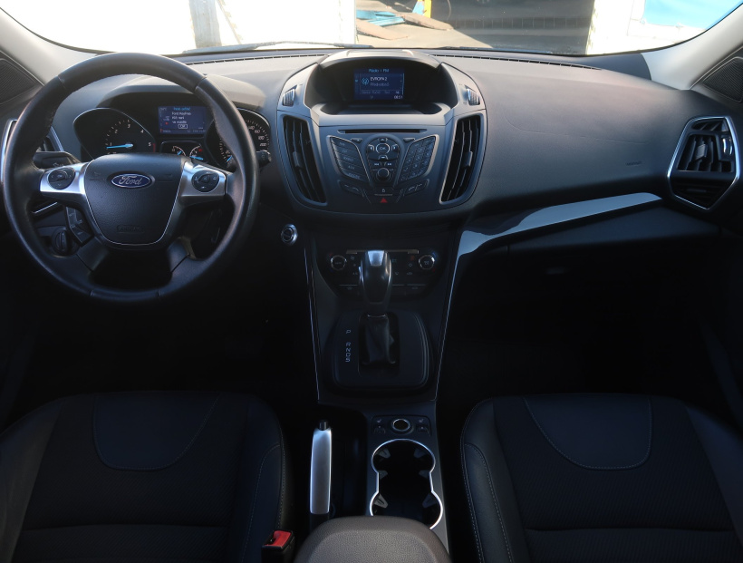 Ford Kuga, 2013