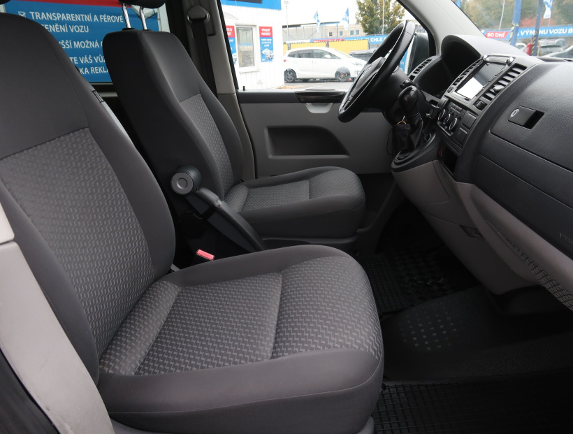 Volkswagen Transporter, 2012