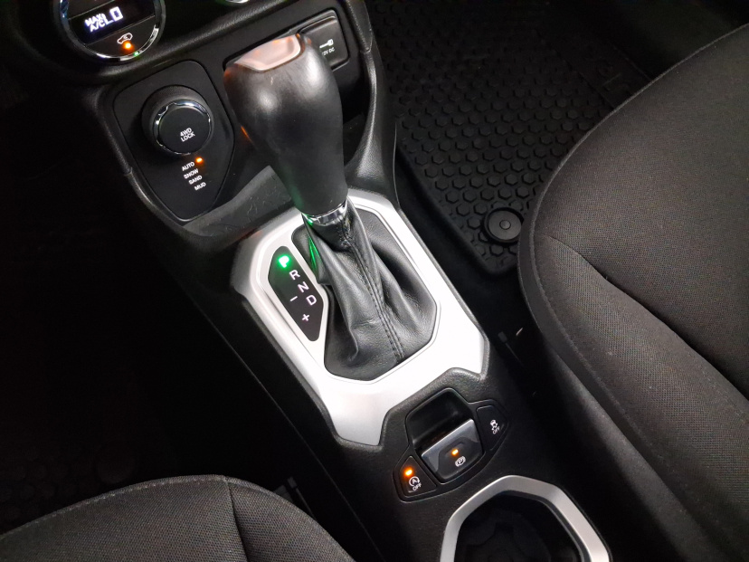 Jeep Renegade, 2016