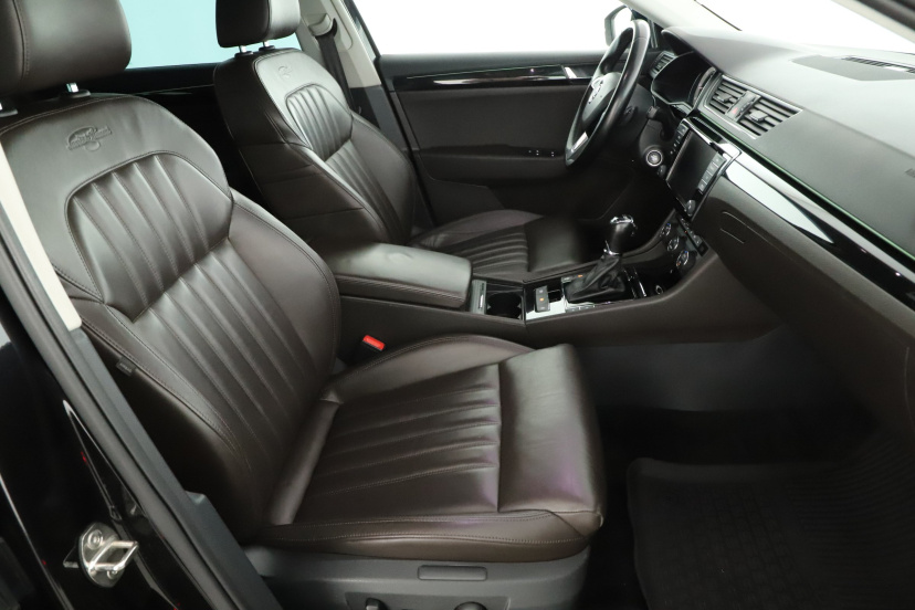 Škoda Superb, 2015