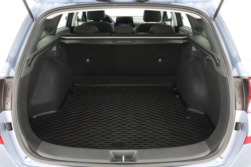 Hyundai i30, 2025