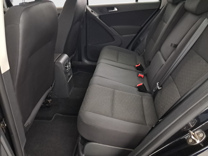 Volkswagen Tiguan, 2011