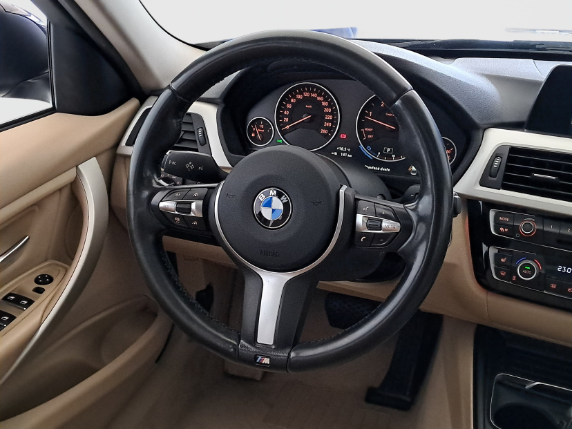 BMW 3, 2015