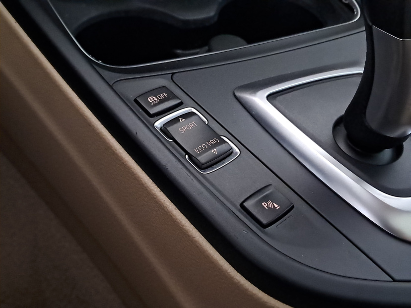 BMW 3, 2015