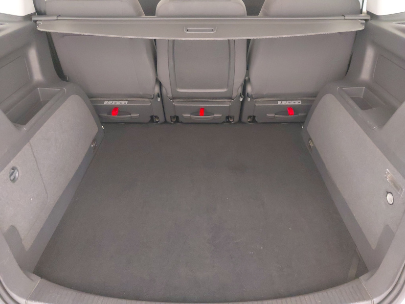 Volkswagen Touran, 2011