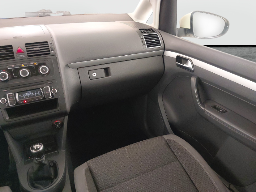 Volkswagen Touran, 2011