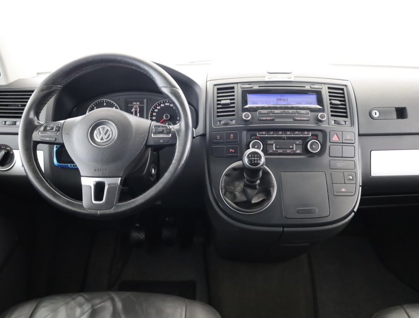 Volkswagen Multivan, 2010