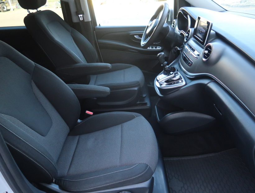 Mercedes-Benz V, 2014
