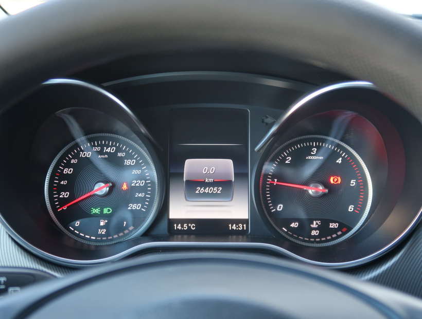 Mercedes-Benz V, 2014