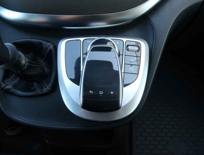 Mercedes-Benz V, 2014