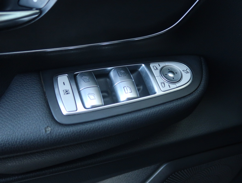 Mercedes-Benz V, 2014