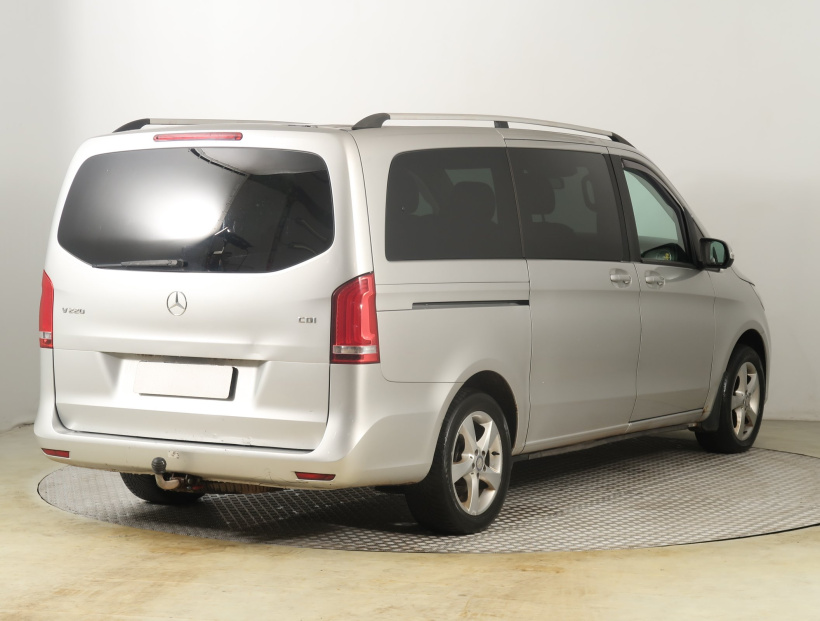 Mercedes-Benz V, 2014