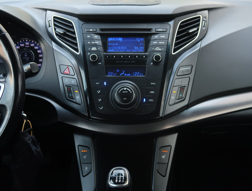 Hyundai i40, 2012