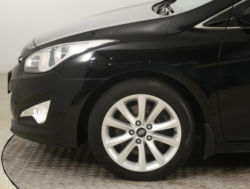 Hyundai i40, 2012