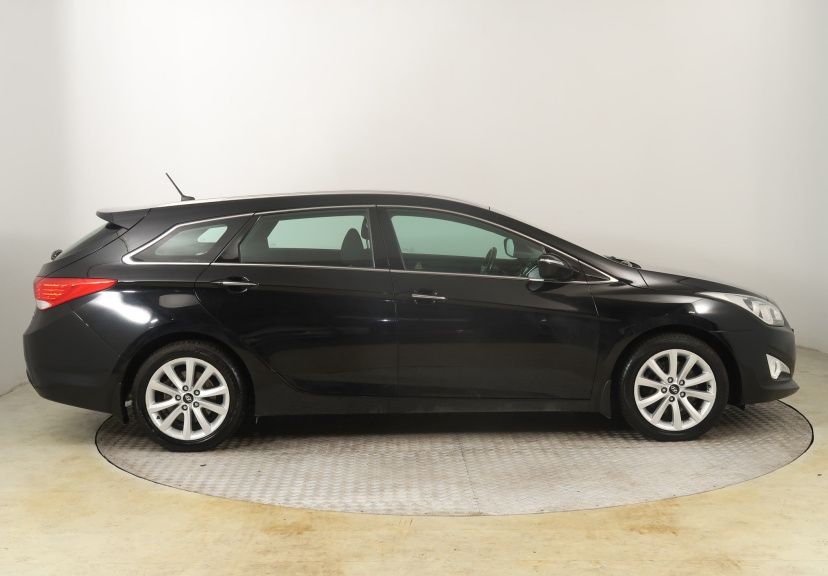 Hyundai i40, 2012