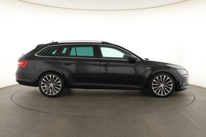 Škoda Superb, 2016