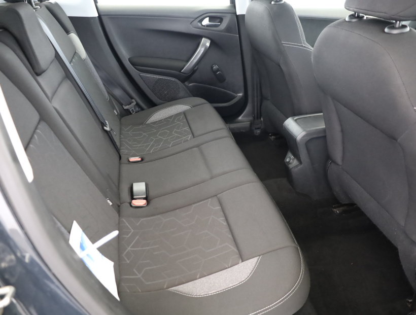 Peugeot 2008, 2018