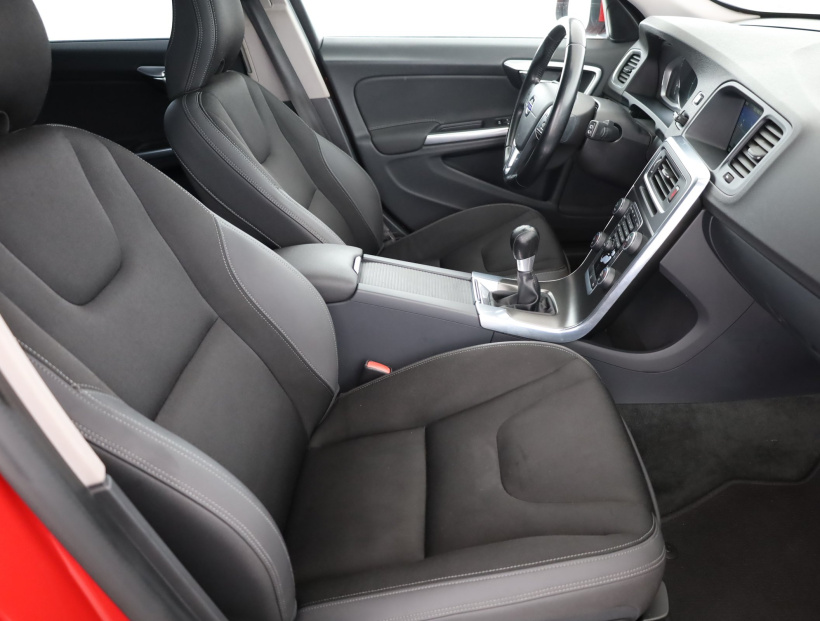 Volvo V60, 2014