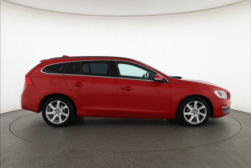 Volvo V60, 2014