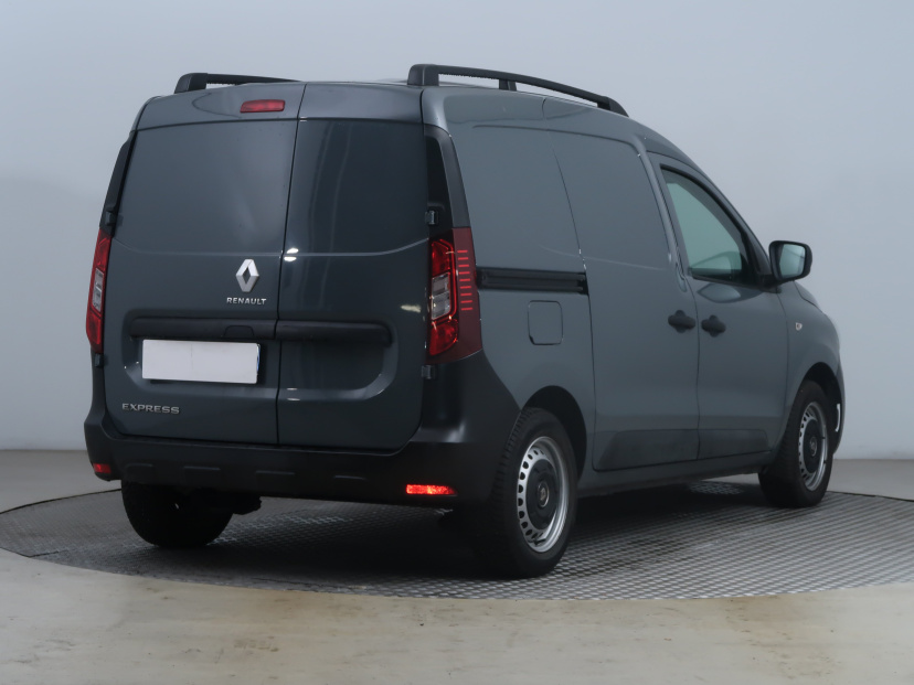 Renault Express, 2022