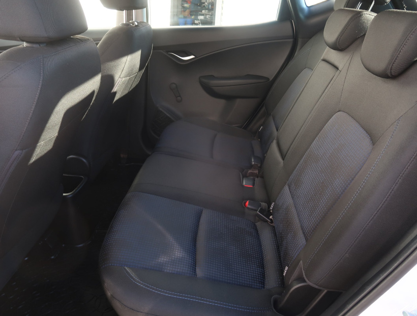 Hyundai ix20, 2012
