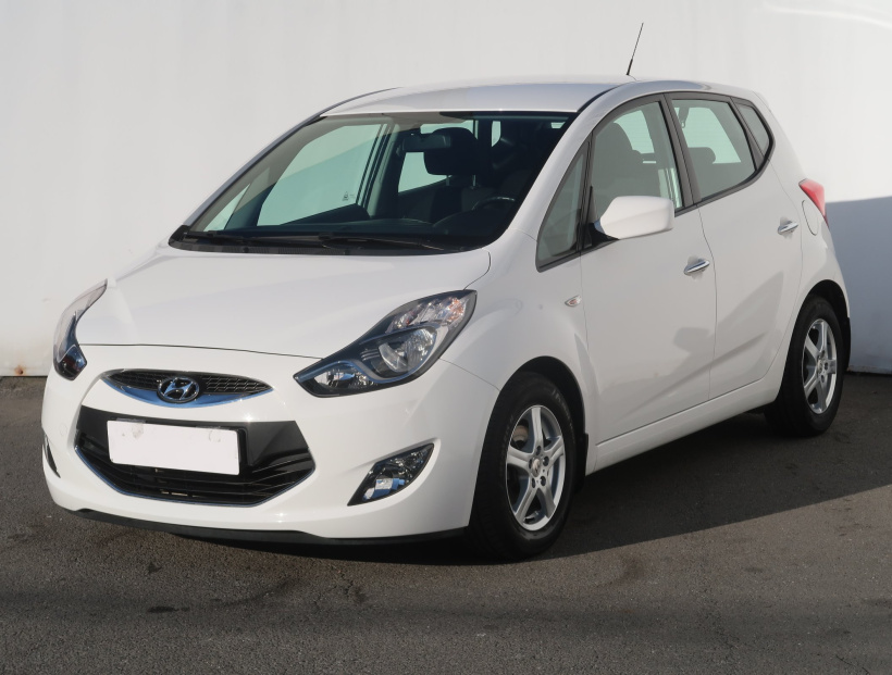 Hyundai ix20, 2012