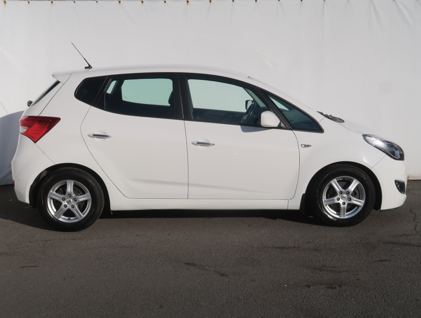 Hyundai ix20, 2012