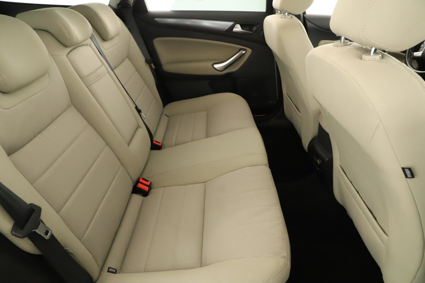 Ford Mondeo, 2012