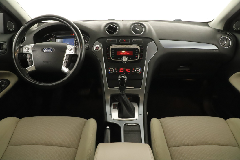 Ford Mondeo, 2012