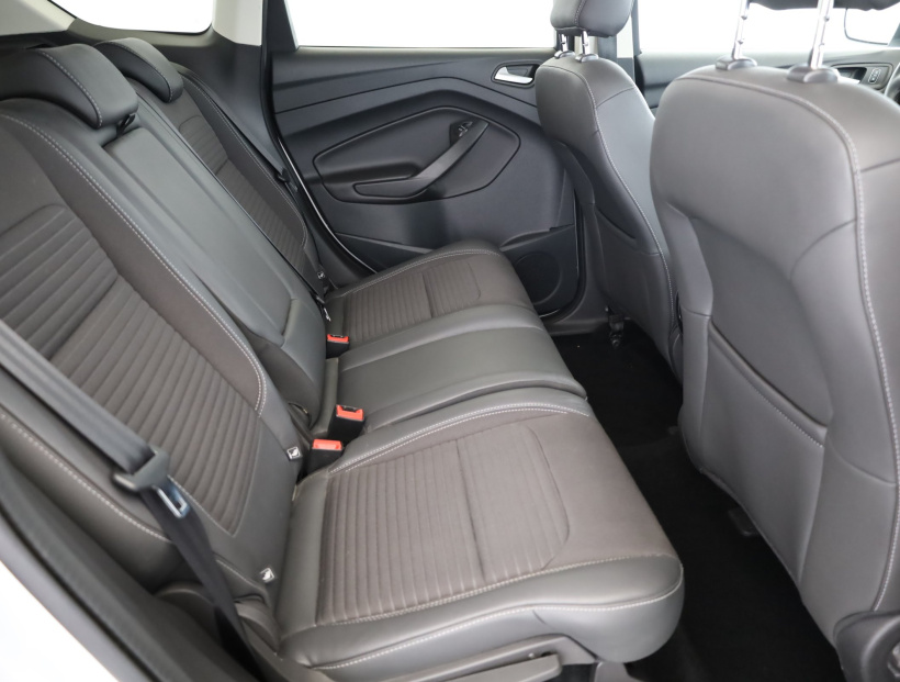 Ford Kuga, 2019