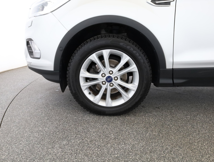 Ford Kuga, 2019