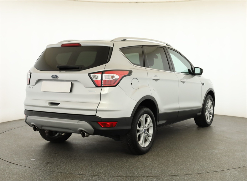 Ford Kuga, 2019