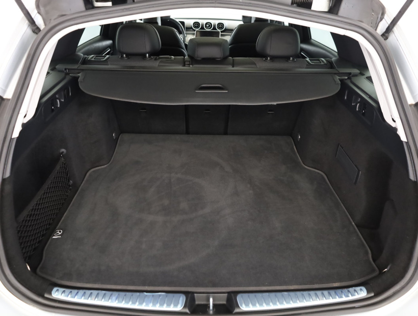 Mercedes-Benz C, 2022