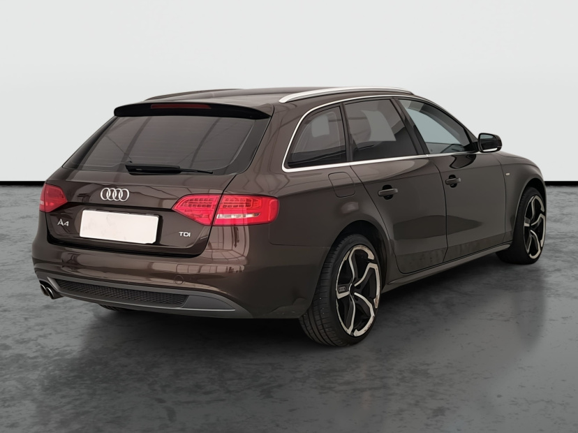 Audi A4, 2011