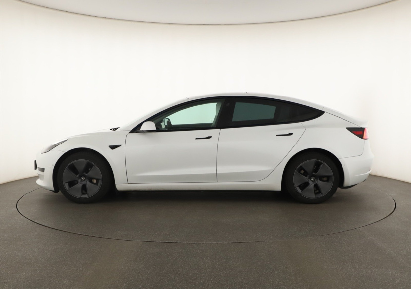 Tesla Model 3, 2021