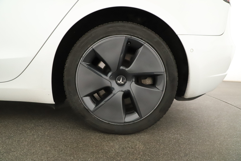 Tesla Model 3, 2021