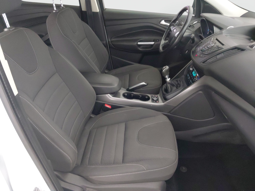 Ford Kuga, 2016