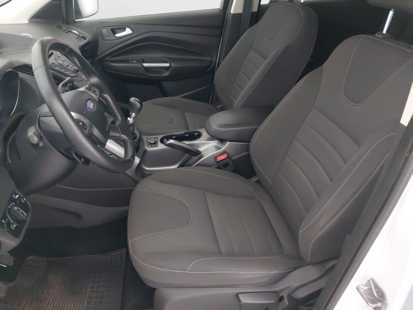 Ford Kuga, 2016