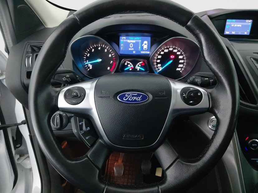 Ford Kuga, 2016