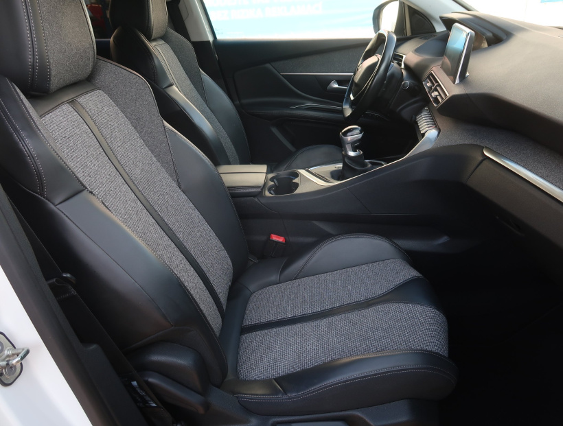 Peugeot 3008, 2017