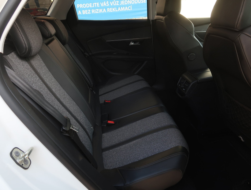 Peugeot 3008, 2017