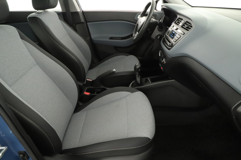 Hyundai i20, 2015