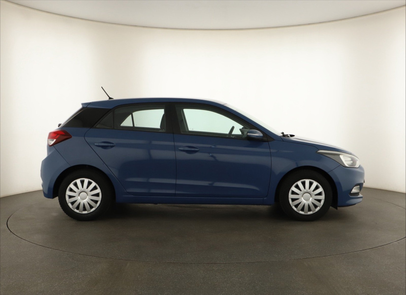 Hyundai i20, 2015