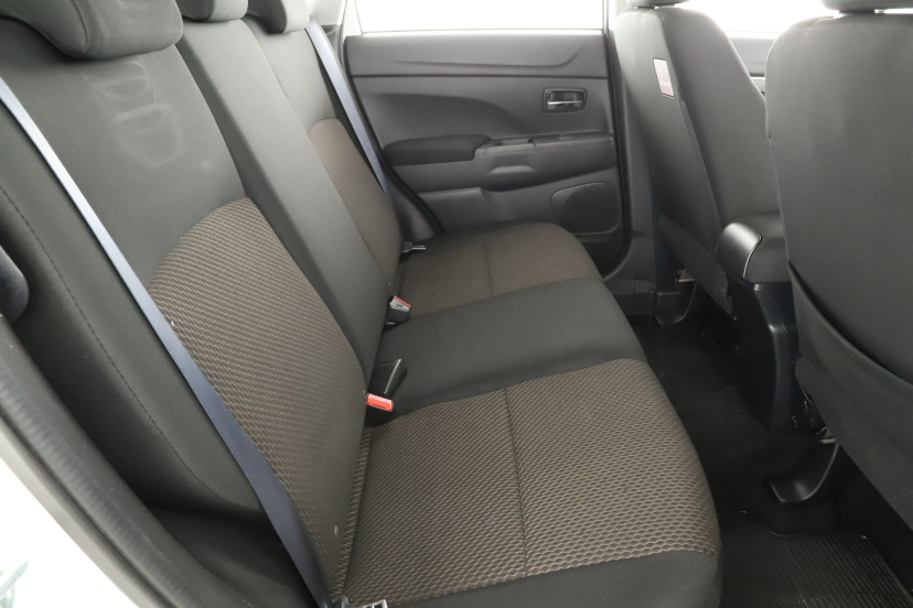 Mitsubishi ASX, 2015